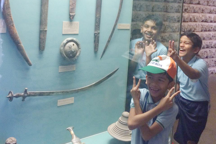 CAT2 (1&2 BOYS )-VISIT TO THE MUSEUM (2)